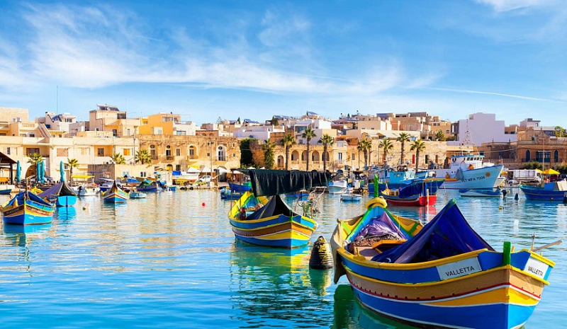 Мальта передумала пускать только привитых от коронавируса туристов