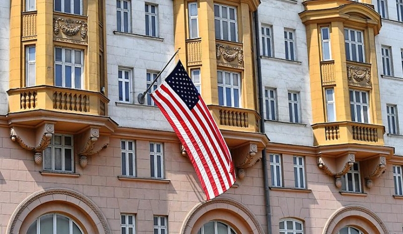 Посольство США в РФ: россиянам следует оформлять визы в соседних странах