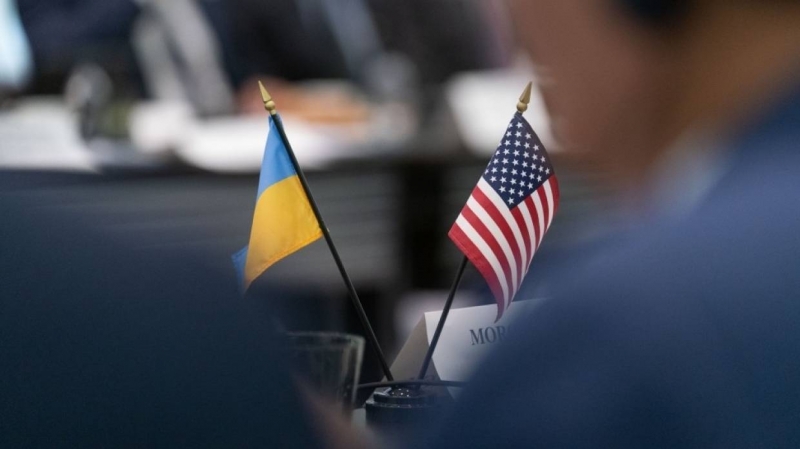 Политолог Маркин заявил, что «марионеточная» власть в Киеве создает угрозы безопасности России
