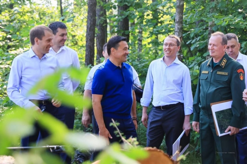 Губернатор Подмосковья Андрей Воробьев осмотрел благоустройство парка Малевича