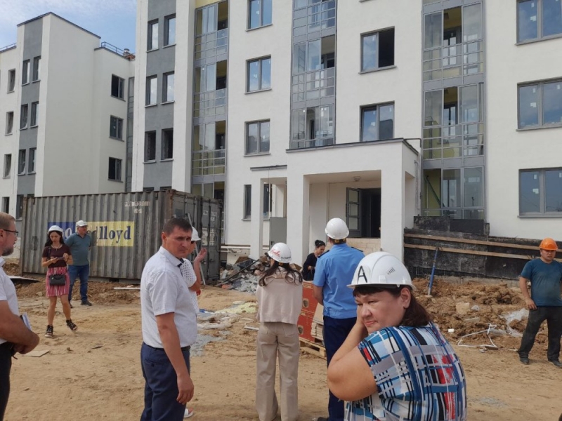Дольщики осмотрели ход строительных работ в ЖК «Митино Дальнее»