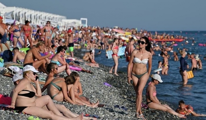 Мэр Сочи: в августе курорт ожидает почти миллион отдыхающих