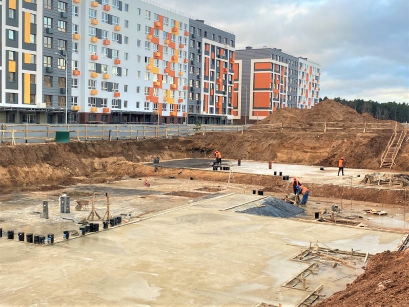 Строители приступили к устройству фундаментной плиты детского сада в Красногорске